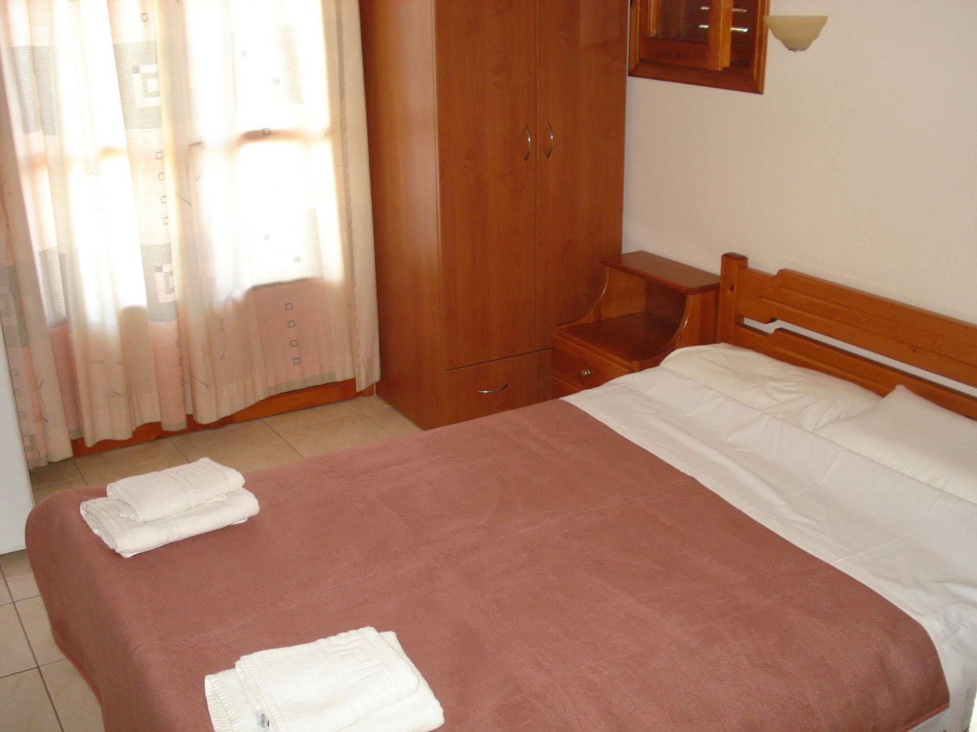 Philoxenia Rooms Sitia  Ngoại thất bức ảnh
